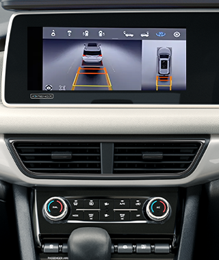 Mahindra XUV700 side profile showcasing bold SUV design