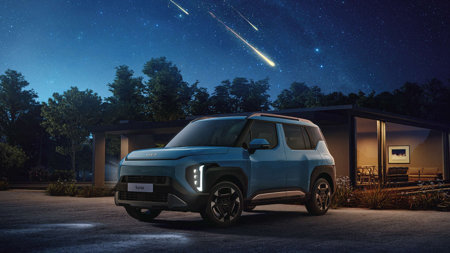 Kia Syros Diesel AT engine bay close-up