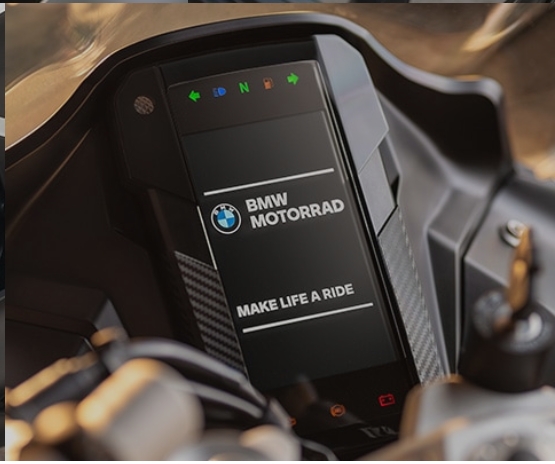 BMW Launches G 310 RR Features
